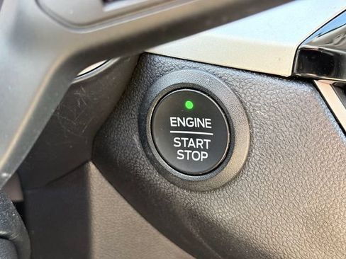 Used 2021 Ford Escape SE FWD image 16