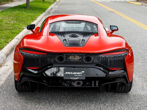 New 2026 McLaren Artura RWD image 9