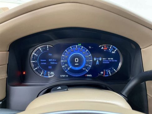 Used 2020 Cadillac Escalade Platinum image 28