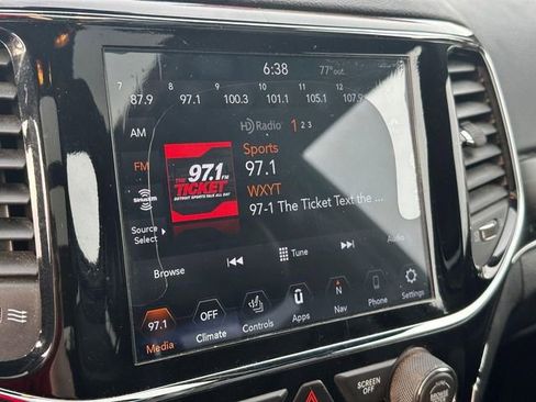 Used 2019 Jeep Grand Cherokee Limited w/ Luxury Group II AWD/4WD image 21