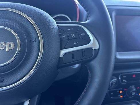 Used 2019 Jeep Compass Trailhawk w/ Cold Weather Group image 28