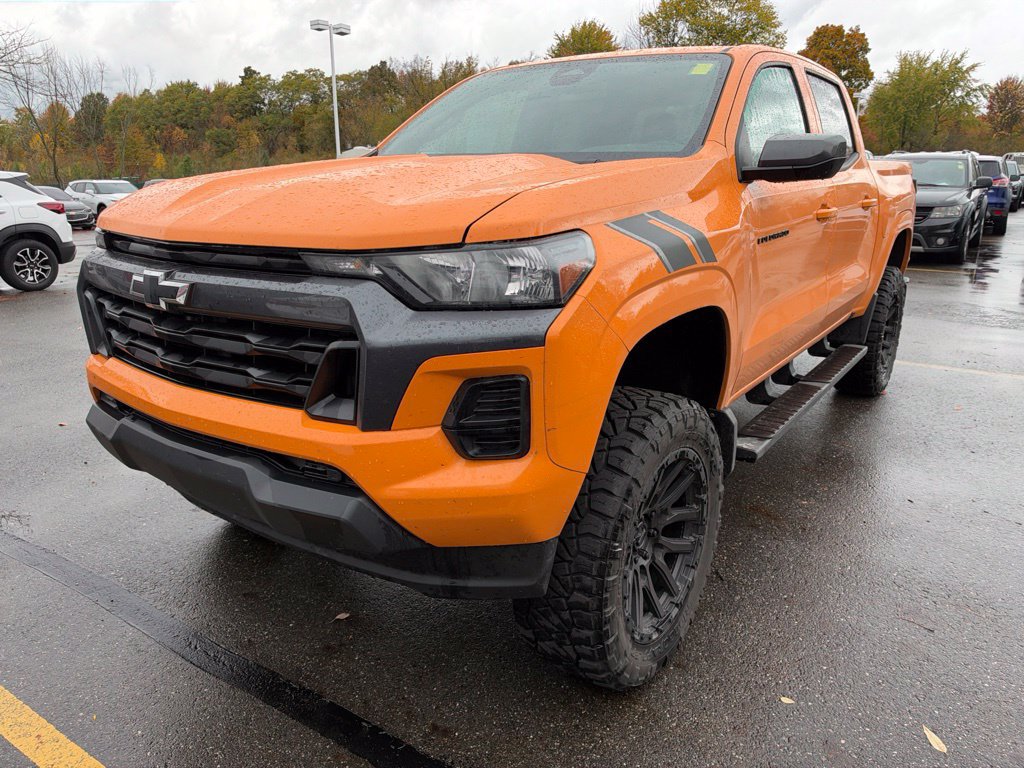 Used 2026 Chevrolet Colorado LT AWD/4WD image 4