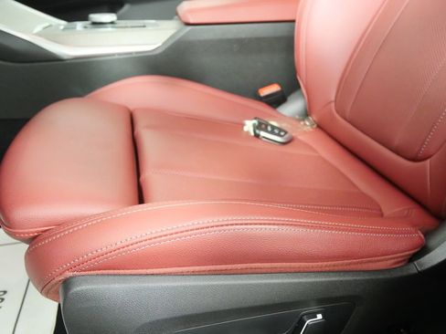 Certified 2025 BMW 330i xDrive Sedan image 10