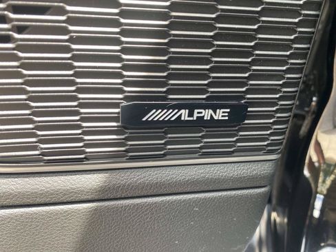 Used 2022 Jeep Grand Cherokee Limited AWD/4WD image 25