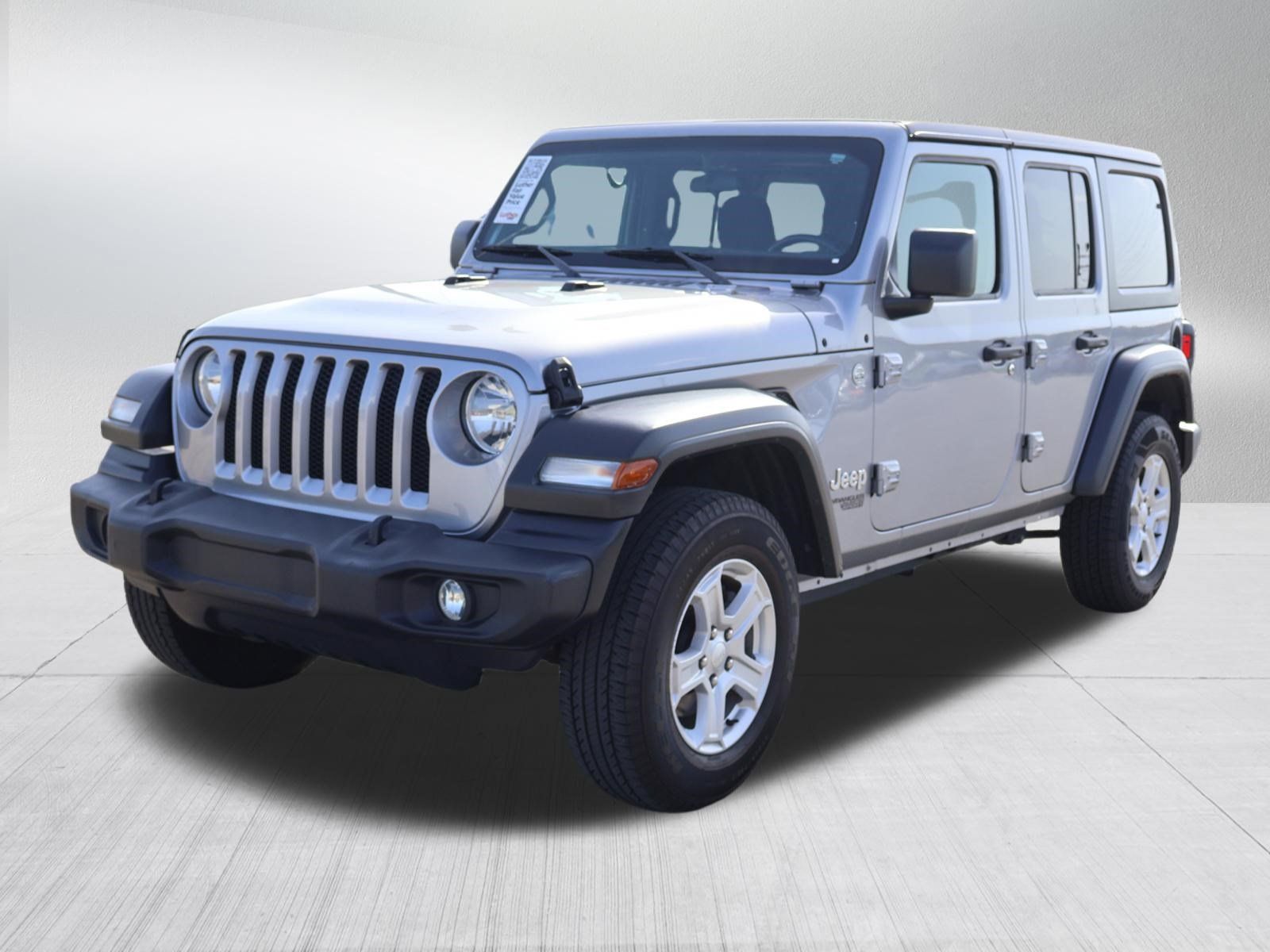 Used 2021 Jeep Wrangler Unlimited Sport AWD/4WD image 3
