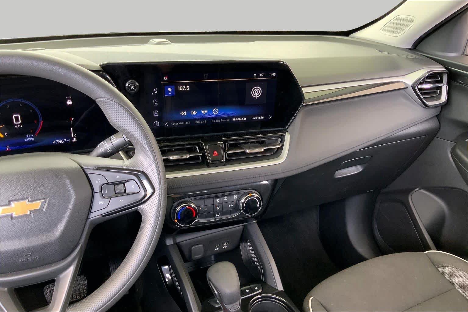 Used 2025 Chevrolet TrailBlazer LT FWD image 8