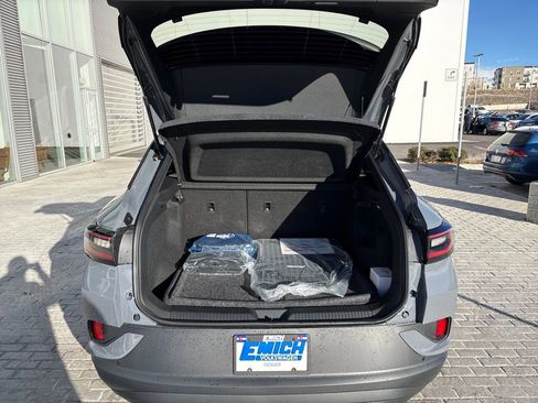 New 2026 Volkswagen ID.4 Pro image 21