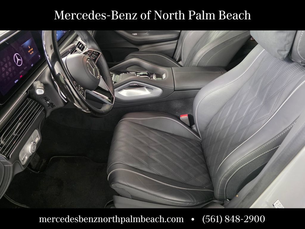 Certified 2025 Mercedes-Benz Maybach GLS 600 4MATIC image 9