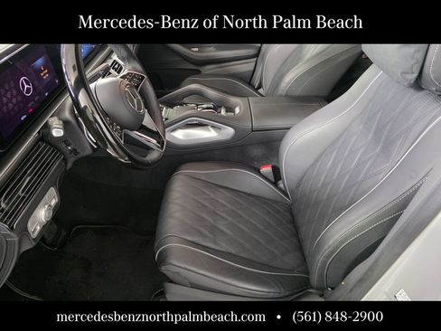 Certified 2025 Mercedes-Benz Maybach GLS 600 4MATIC image 9