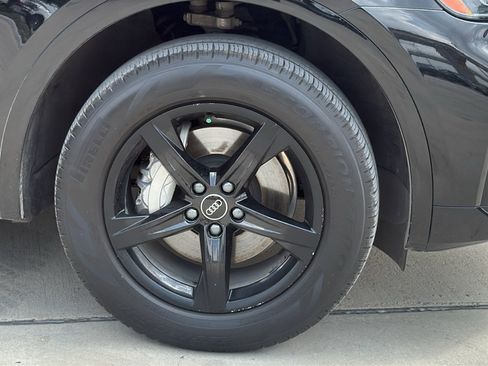 Used 2024 Audi Q5 2.0T Premium w/ Summer of Audi Package AWD/4WD image 9