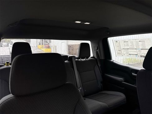 New 2026 Chevrolet Silverado 1500 W/T image 31