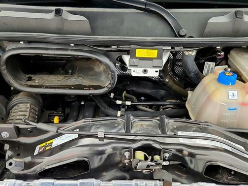 Used 2025 RAM ProMaster 2500 w/ U-Haul Equipment Group FWD image 28