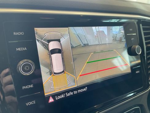 Used 2023 Volkswagen Atlas Cross Sport SEL Premium R-Line image 22