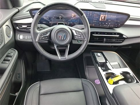 Used 2026 Buick Enclave Avenir w/ Super Cruise Package image 12