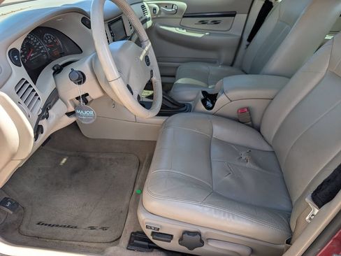 Used 2005 Chevrolet Impala SS w/ Preferred Equipment Group FWD image 11