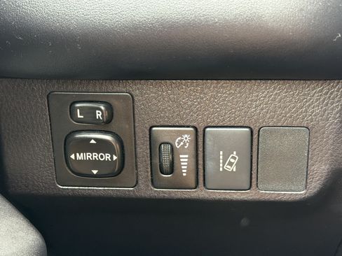 Used 2017 Toyota RAV4 XLE w/ Plus Special Value Package FWD image 10