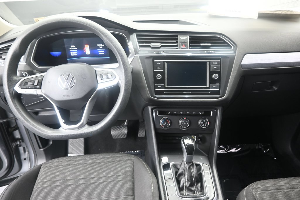 Used 2022 Volkswagen Tiguan S FWD image 14