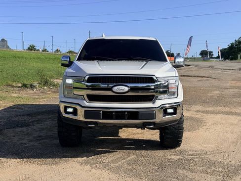 Used 2018 Ford F150 Lariat w/ Equipment Group 502A Luxury AWD/4WD image 8