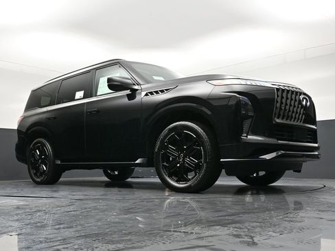 New 2026 INFINITI QX80 4WD image 32