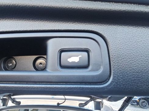 Certified 2021 Honda Pilot Touring image 12