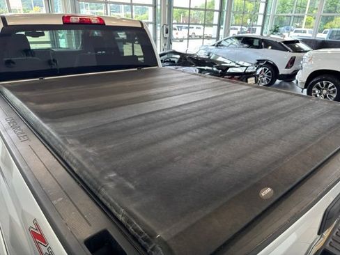 Used 2015 Chevrolet Silverado 3500 LT w/ LT Convenience Package AWD/4WD image 40