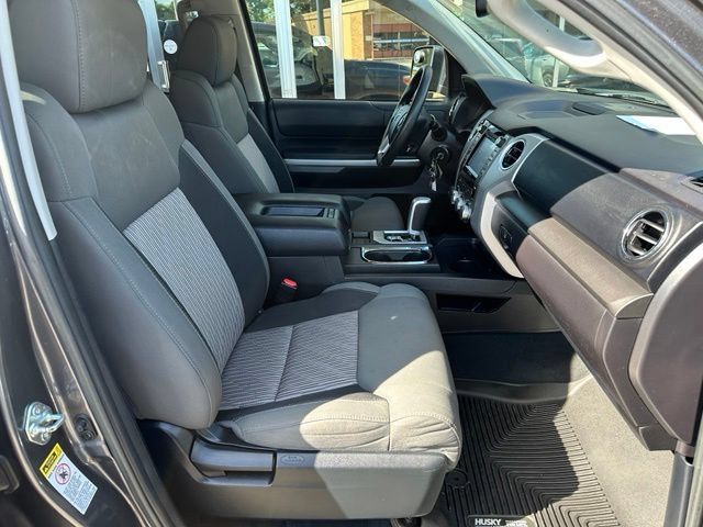 Used 2015 Toyota Tundra SR5 w/ TRD Off Road Package AWD/4WD image 10