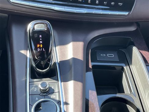 Used 2021 Cadillac Escalade Sport Platinum image 20