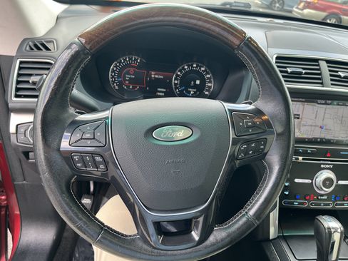 Used 2016 Ford Explorer Platinum AWD/4WD image 22