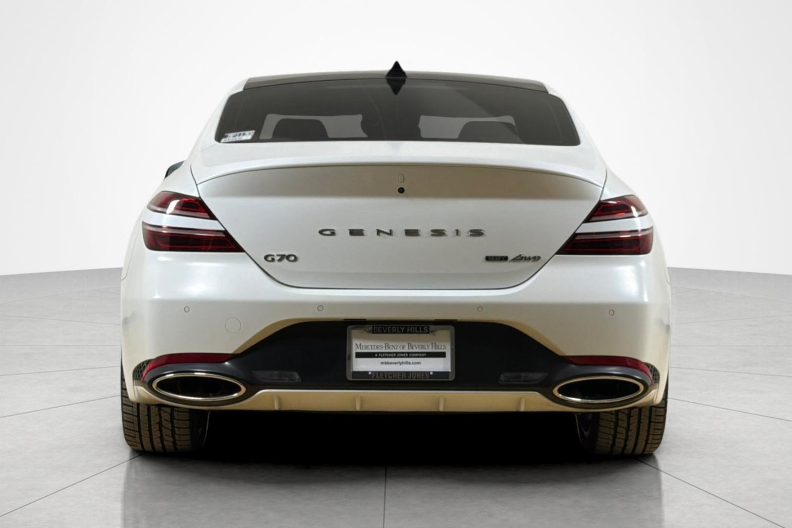 Used 2022 Genesis G70 3.3T Launch Edition AWD/4WD image 4