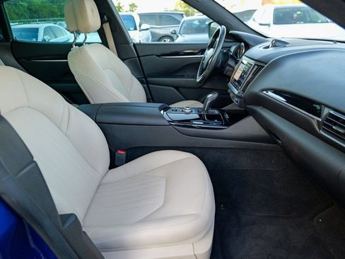 Used 2022 Maserati Levante GT image 34