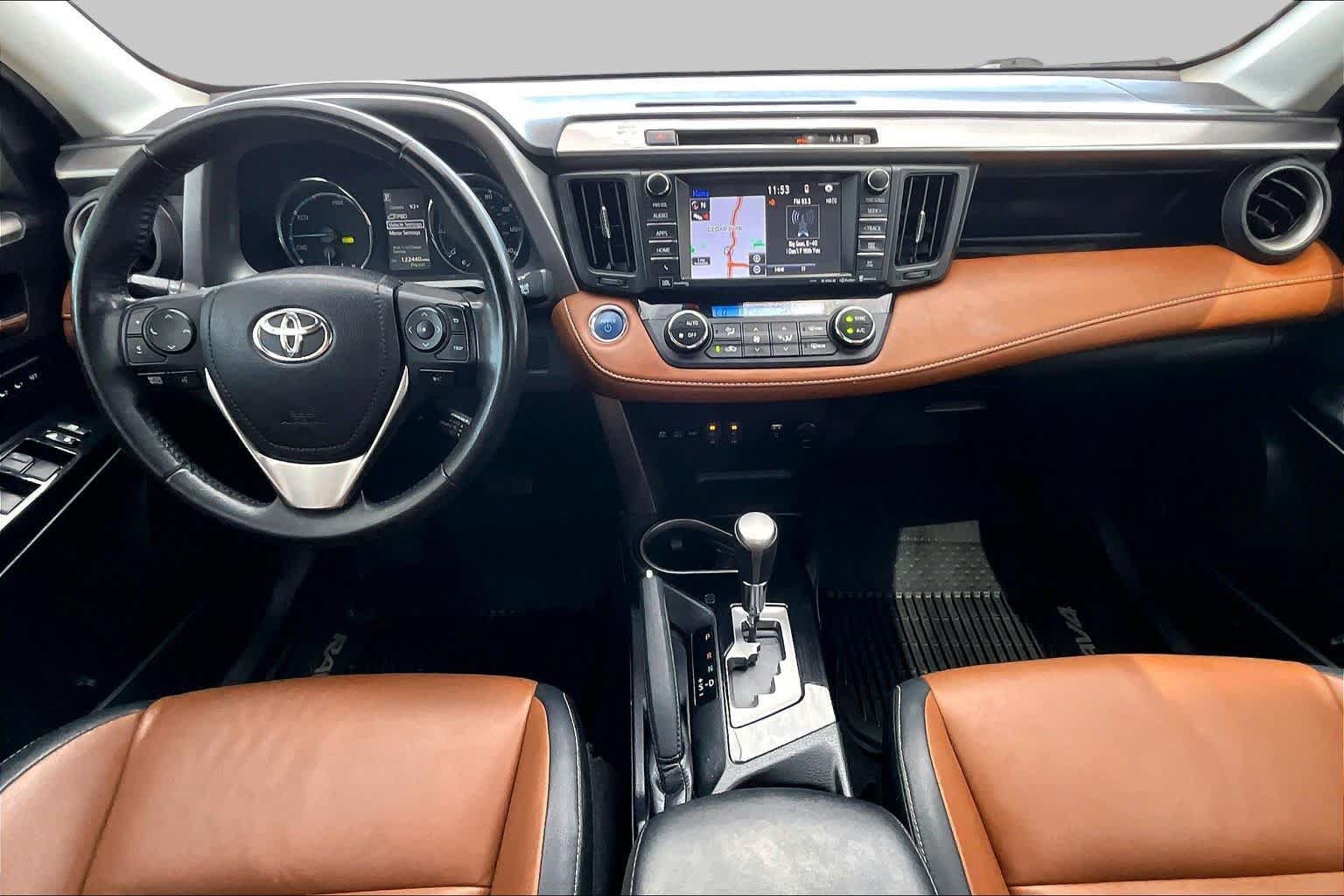 Used 2017 Toyota RAV4 Limited AWD/4WD image 16