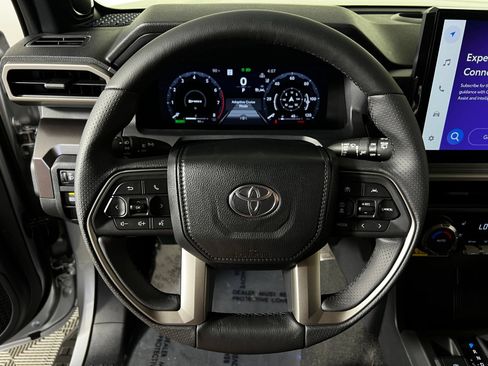 Used 2026 Toyota 4Runner TRD Off-Road Premium AWD/4WD image 16