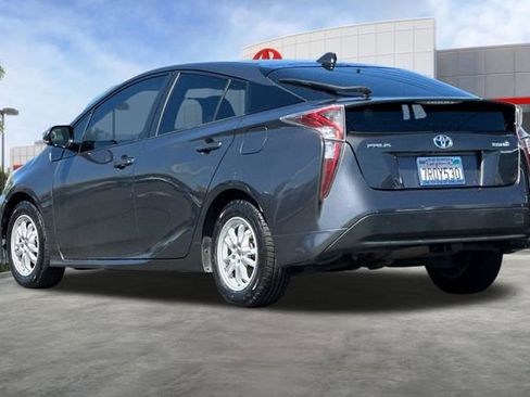 Used 2016 Toyota Prius Three FWD image 6