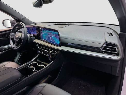 New 2026 Chevrolet Traverse LT w/ Enhanced Driving Package image 32