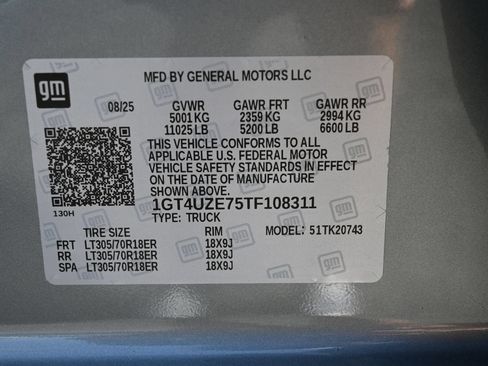Used 2026 GMC Sierra 2500 AT4X AWD/4WD image 29