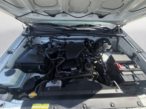 Used 2013 Toyota Tacoma 2WD Regular Cab image 30