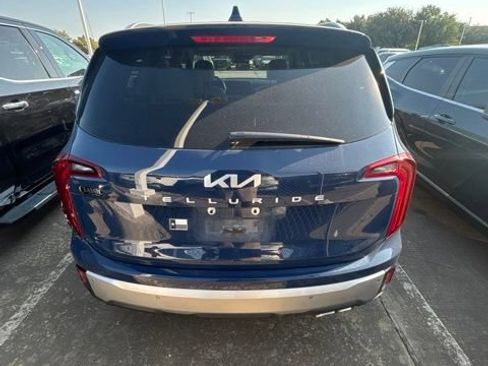 Certified 2024 Kia Telluride S w/ S Sunroof Package FWD image 6