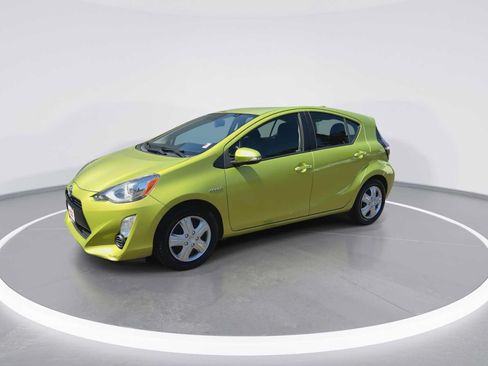 Used 2015 Toyota Prius C Two FWD image 4