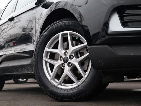 Certified 2024 Ford Edge SEL image 3