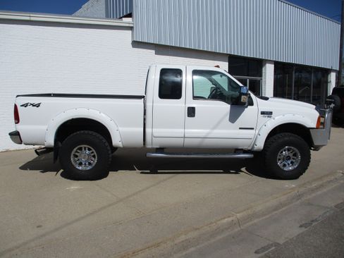 Used 2001 Ford F250 Lariat AWD/4WD image 8