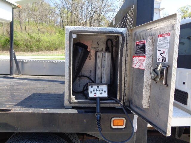Used 2017 Ford F350 XL w/ Power Equipment Group RWD image 33