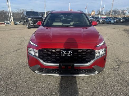 Used 2023 Hyundai Santa Fe SEL w/ Cargo Package image 2