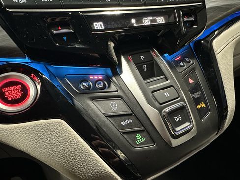 New 2026 Honda Odyssey Elite image 14