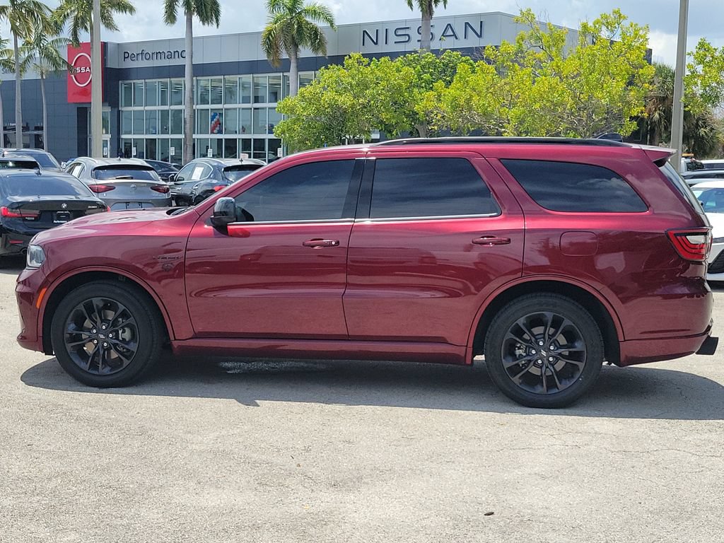 Used 2024 Dodge Durango R/T w/ Blacktop Package RWD image 9