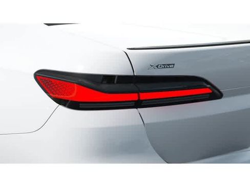 New 2026 BMW 750e xDrive AWD/4WD image 8