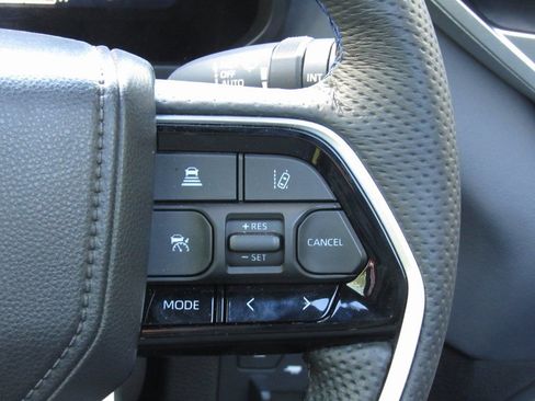 Used 2025 Toyota Sequoia Platinum image 31