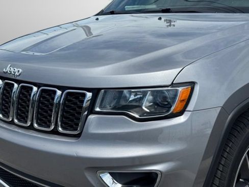 Used 2020 Jeep Grand Cherokee Limited AWD/4WD image 10
