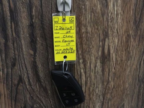 Used 2025 Chevrolet Equinox LT w/ Convenience Package II image 37