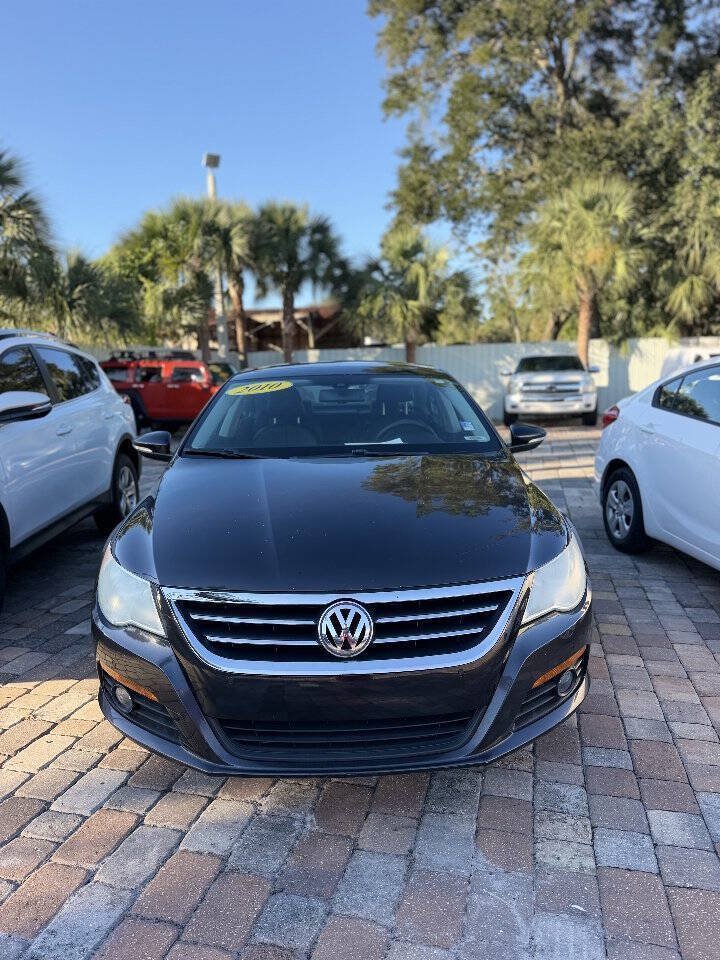 Used 2010 Volkswagen CC Luxury FWD image 2