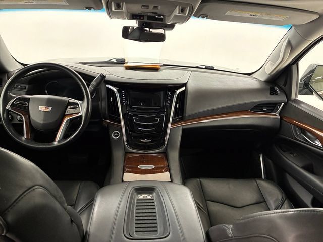 Certified 2019 Cadillac Escalade Premium Luxury AWD/4WD image 20